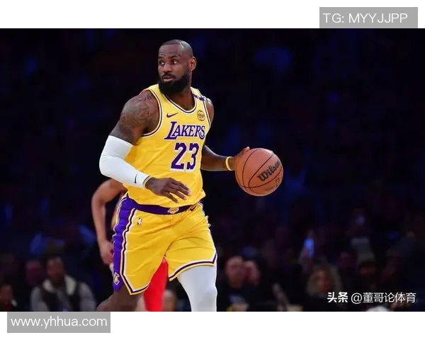 湖人大胜勇士,詹姆斯砍下三双表现力摧对手实力,意欲夺冠前途无量